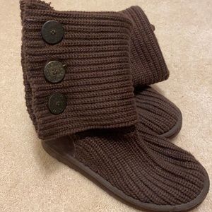 Ugg sweater boot